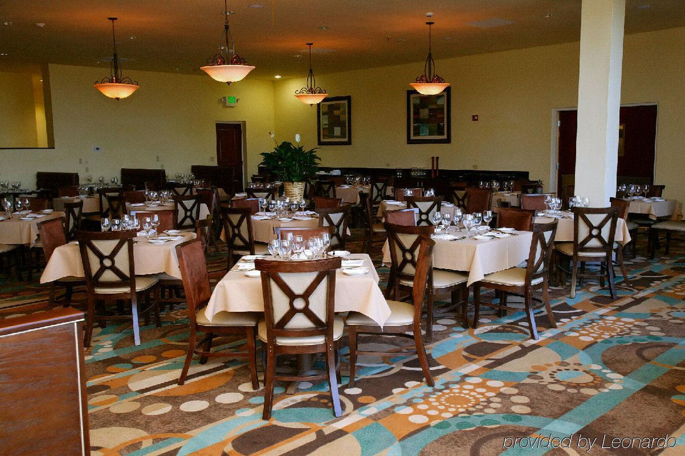 Holiday Inn Hotel & Suites Beaufort At Highway 21 By Ihg Restoran gambar